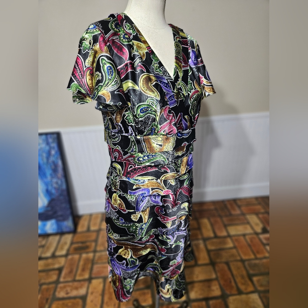 Peter Nygard Dress Paisley Print on Black, Faux Wrap Bodice V-Neck Dress, 12 - Picture 3 of 12